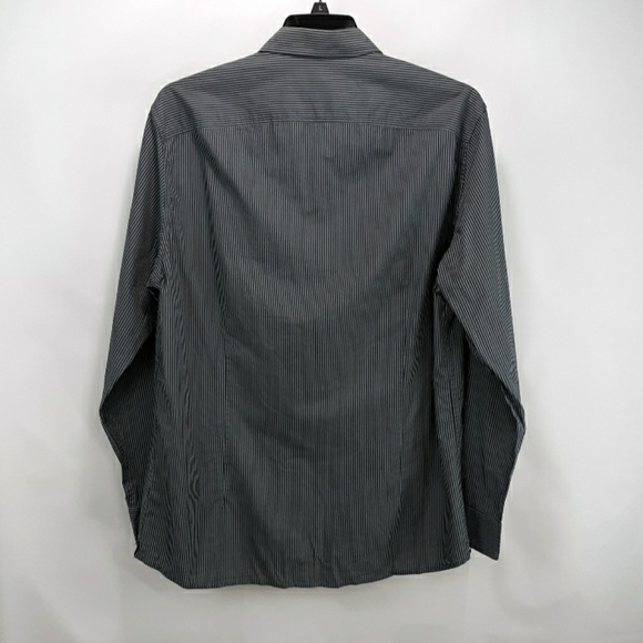Men's Kenneth Cole New York button down shirt **08 - Picture 3 of 3